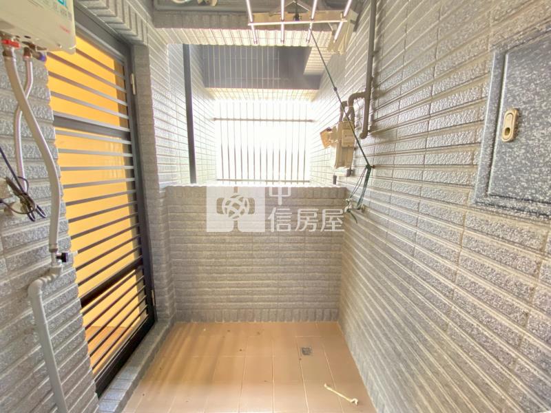 四月泊樂高樓層三房平車房屋室內格局與周邊環境