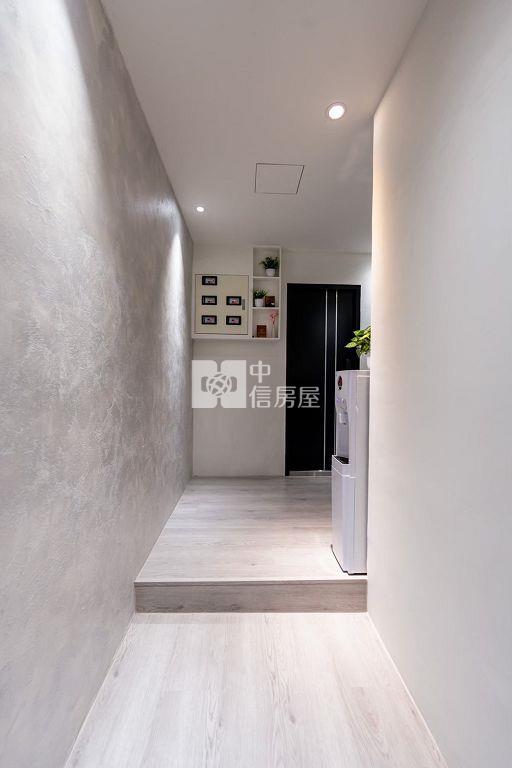 桃園近市府高投報率4套房+頂加大平層(中信卓越團隊)房屋室內格局與周邊環境