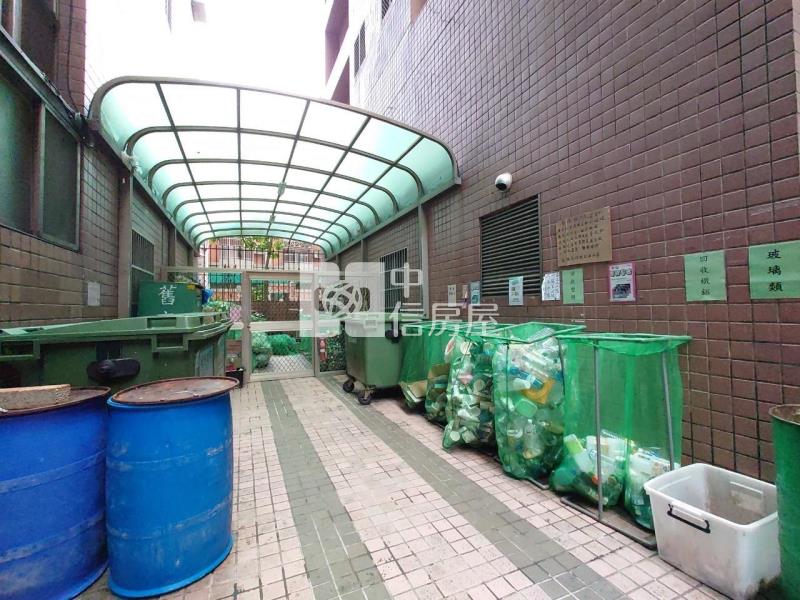 頂好文心三改大二房平車房屋室內格局與周邊環境