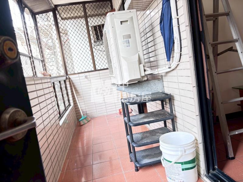 近五權車站三面採光三大房美屋房屋室內格局與周邊環境