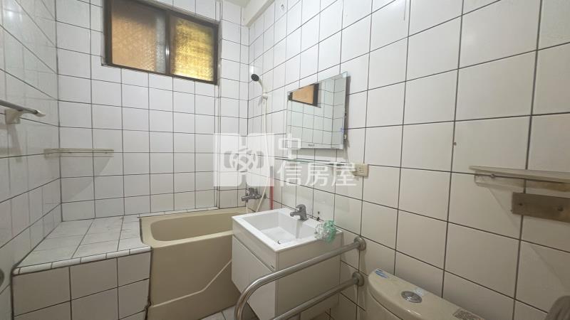 內壢後站稀有庭園2+1房房屋室內格局與周邊環境
