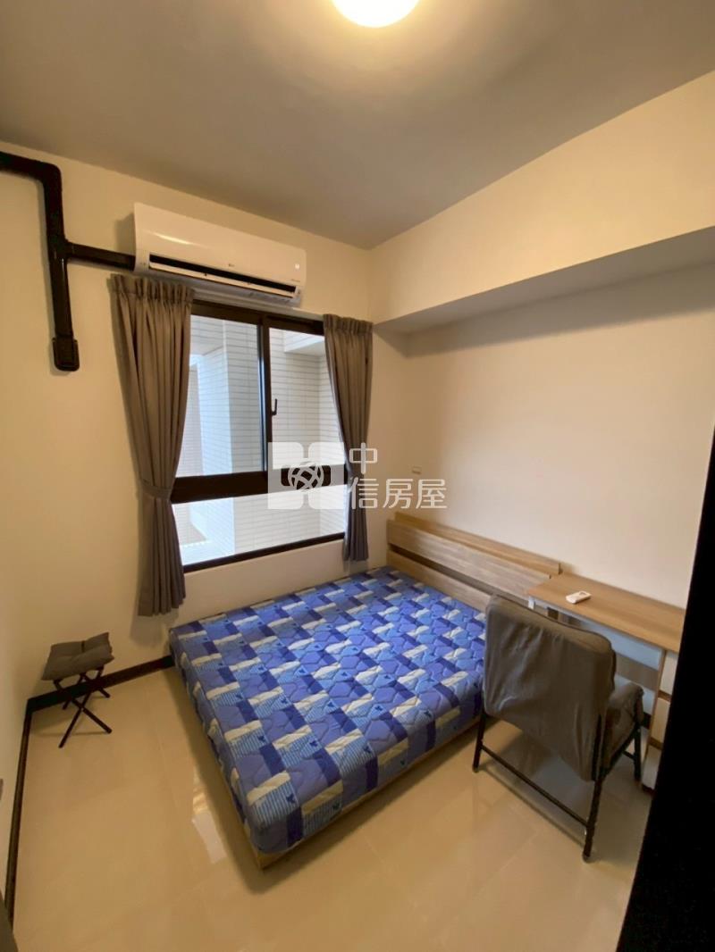 近南科輕屋齡雙套房有管理華廈(車位可另購)房屋室內格局與周邊環境