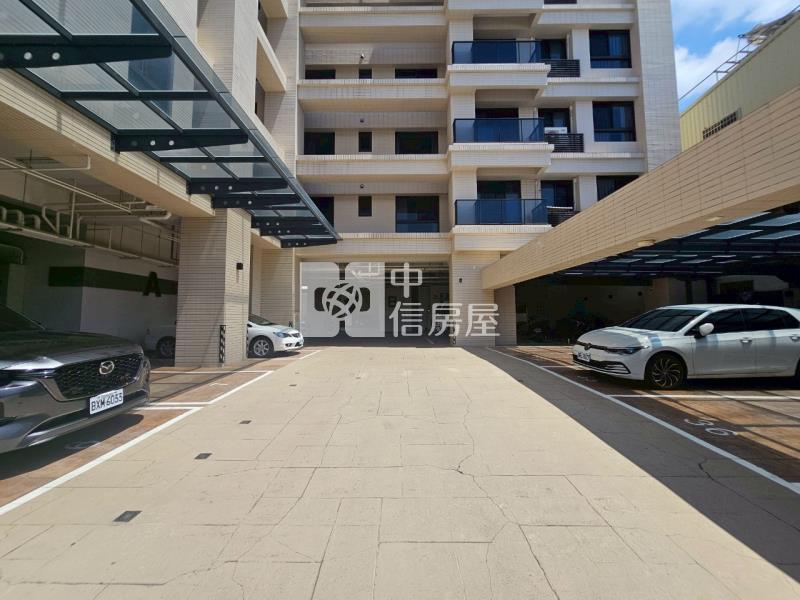 近南科輕屋齡雙套房有管理華廈(車位可另購)房屋室內格局與周邊環境