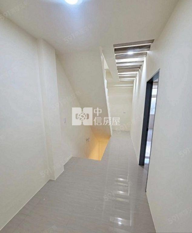 楊梅交流道大透天(中信卓越團隊)房屋室內格局與周邊環境