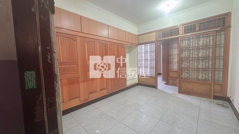 內壢後站電梯一樓庭院戶3房(中信卓越團隊)房屋室內格局與周邊環境