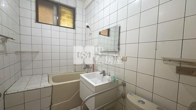 內壢後站電梯一樓庭院戶3房(中信卓越團隊)房屋室內格局與周邊環境