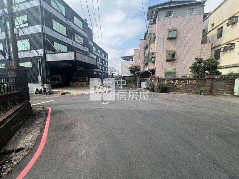楊梅 梅高路雙面臨路工業地房屋室內格局與周邊環境
