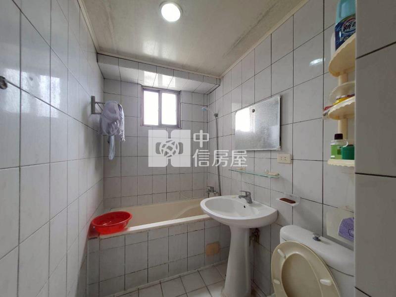 屏中景觀三房美樓房屋室內格局與周邊環境