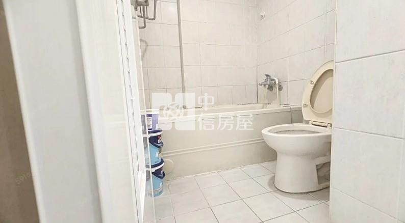 龍安商圈宏國真愛Ｅ區全新裝潢3房房屋室內格局與周邊環境