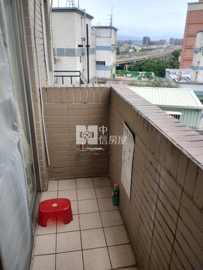 近龍安商圈.武陵高中精美3房車房屋室內格局與周邊環境