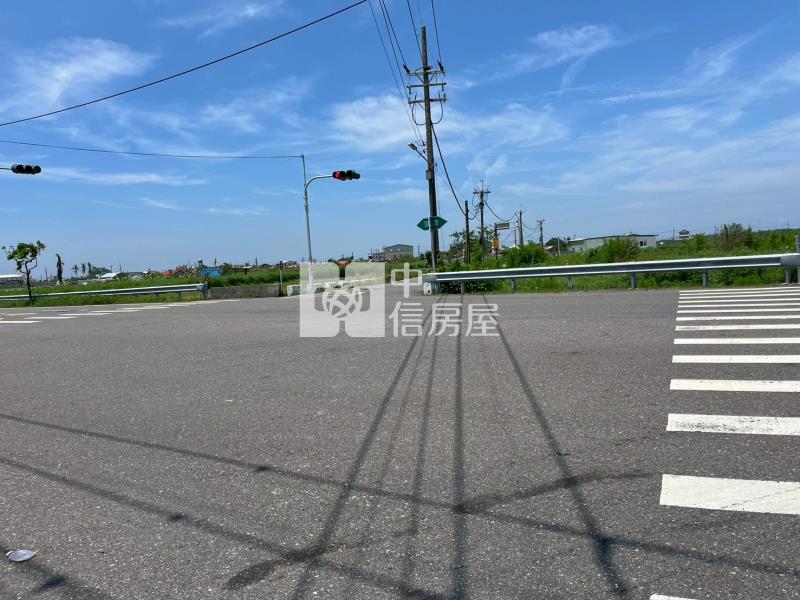 七股前後臨路便宜美農地房屋室內格局與周邊環境