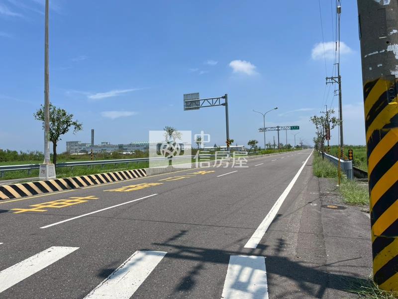 七股前後臨路便宜美農地房屋室內格局與周邊環境