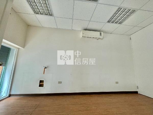 仁武大面寬邊間雙車墅房屋室內格局與周邊環境