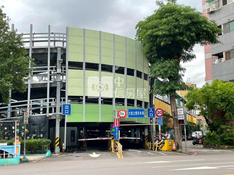 【慶禾小富都】中國醫一中商圈｜優質社區電梯大兩房房屋室內格局與周邊環境