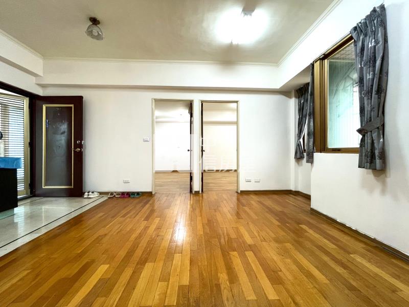 【慶禾小富都】中國醫一中商圈｜優質社區電梯大兩房房屋室內格局與周邊環境