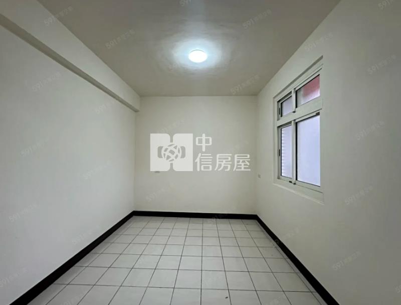 林森國小旁邊間大地坪透天房屋室內格局與周邊環境