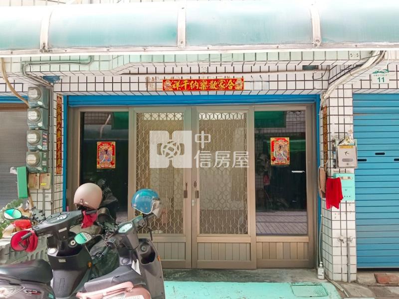 漢民商圈稀有4樓車庫透天房屋室內格局與周邊環境