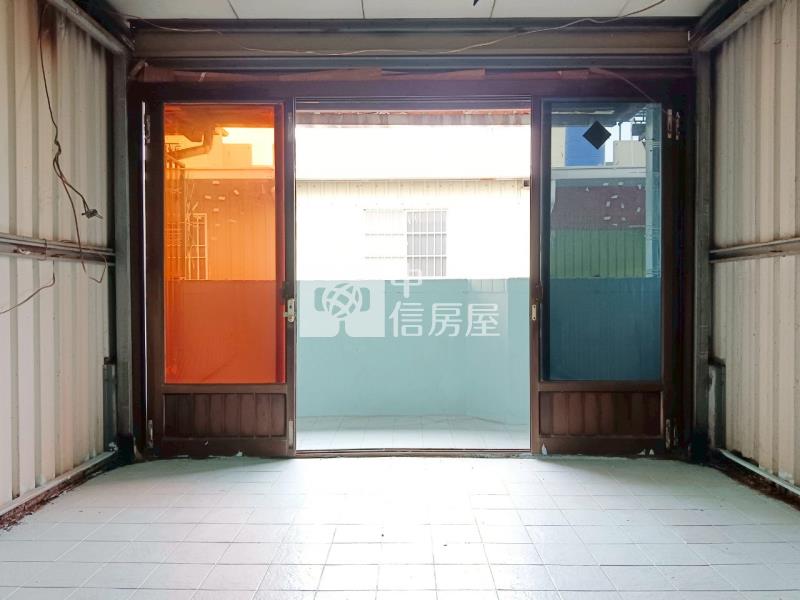 漢民商圈稀有4樓車庫透天房屋室內格局與周邊環境