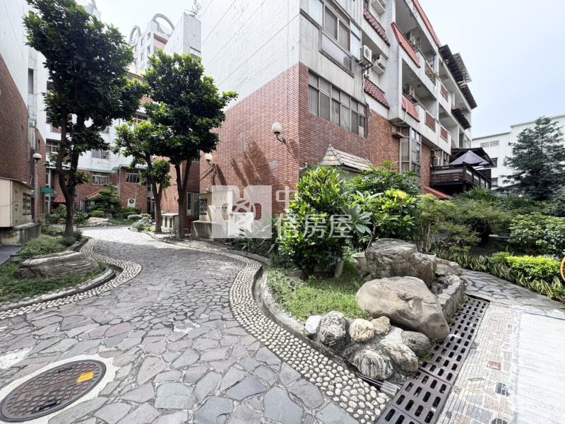 嶺東商圈大地坪別墅房屋室內格局與周邊環境