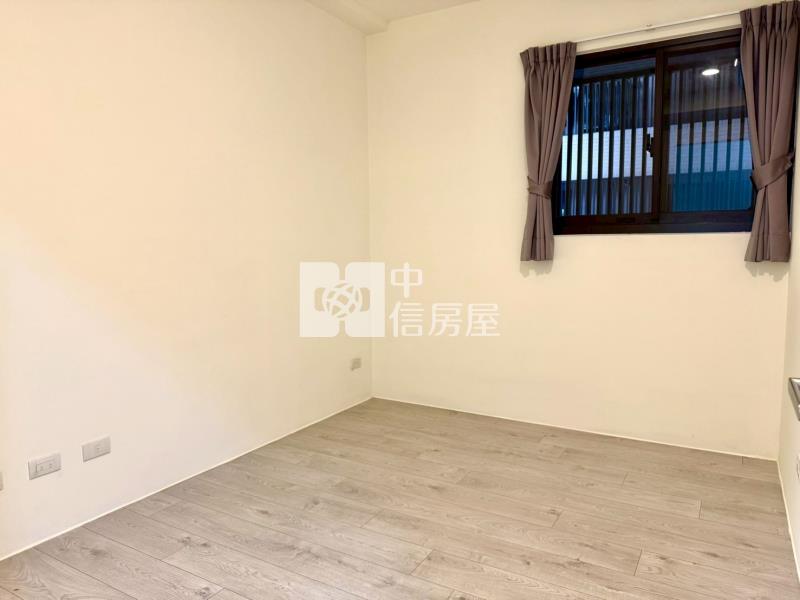 千謙苑朝南三房平車房屋室內格局與周邊環境