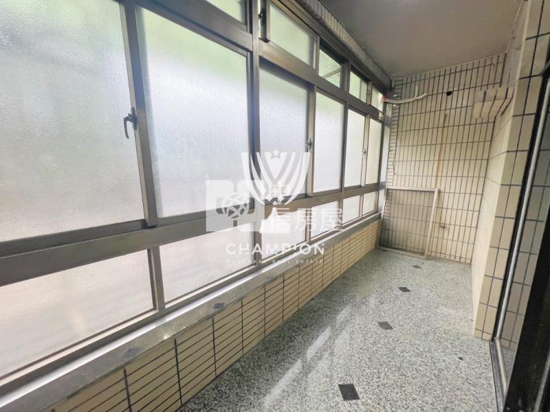 【冠軍】培德路正路邊3樓3房房屋室內格局與周邊環境