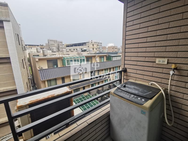 安和高頭報金雞母電梯大透天房屋室內格局與周邊環境