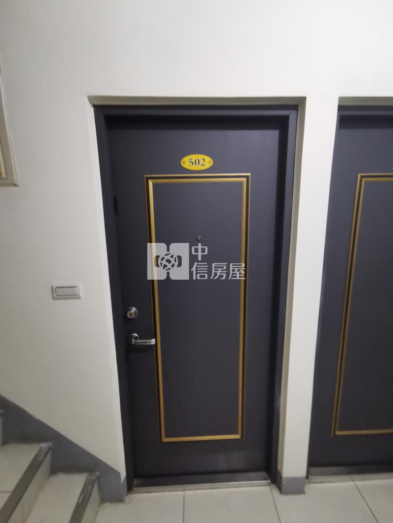 安和高頭報金雞母電梯大透天房屋室內格局與周邊環境