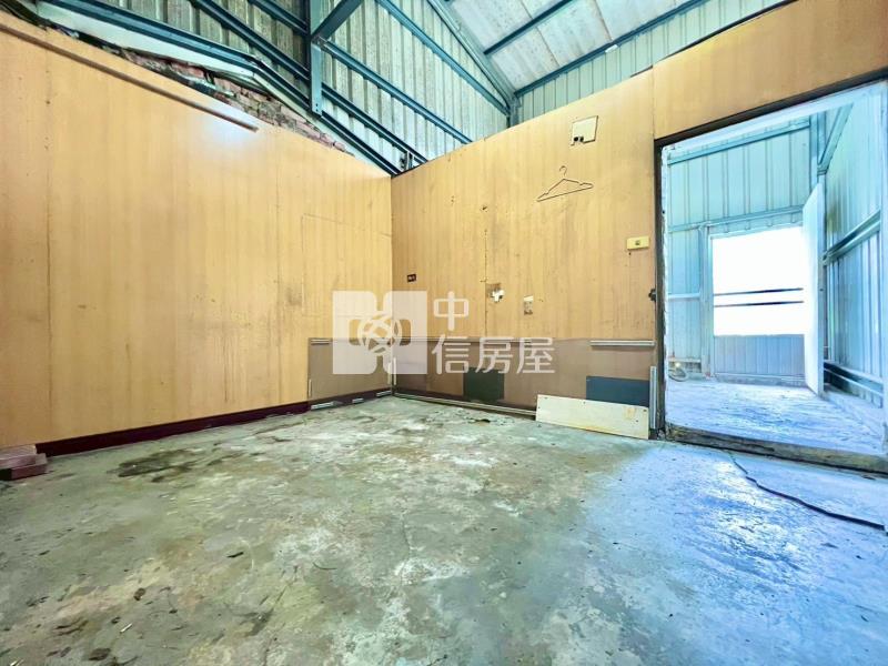 吳鳳南路店面建地房屋室內格局與周邊環境
