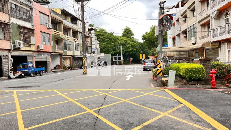 角地平鎮德育段建地房屋室內格局與周邊環境