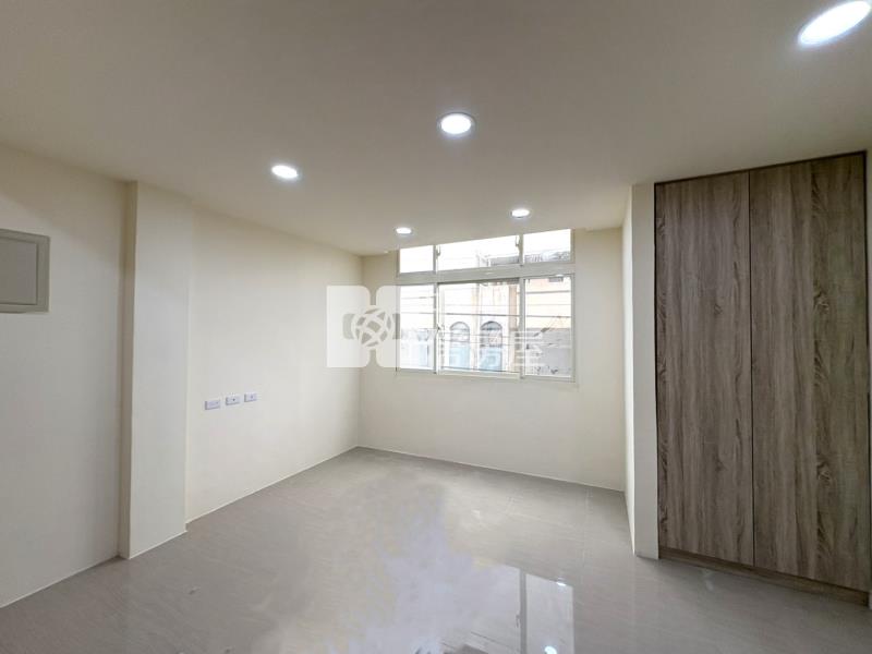 楊梅裕成路整新透天房屋室內格局與周邊環境