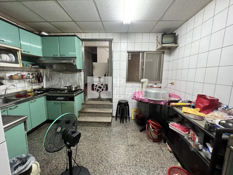 北區5米活路透天房屋室內格局與周邊環境