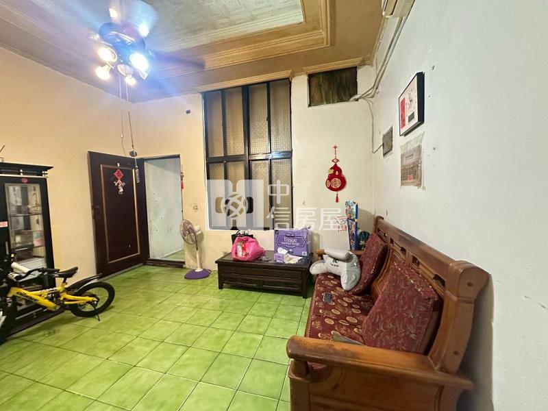 內壢高中附近邊間透天(中信卓越隊)房屋室內格局與周邊環境