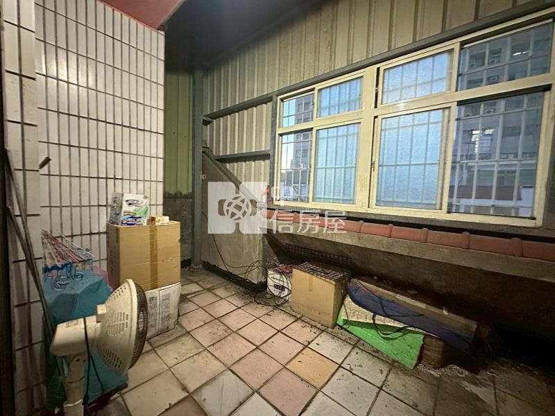 內壢高中附近邊間透天(中信卓越隊)房屋室內格局與周邊環境