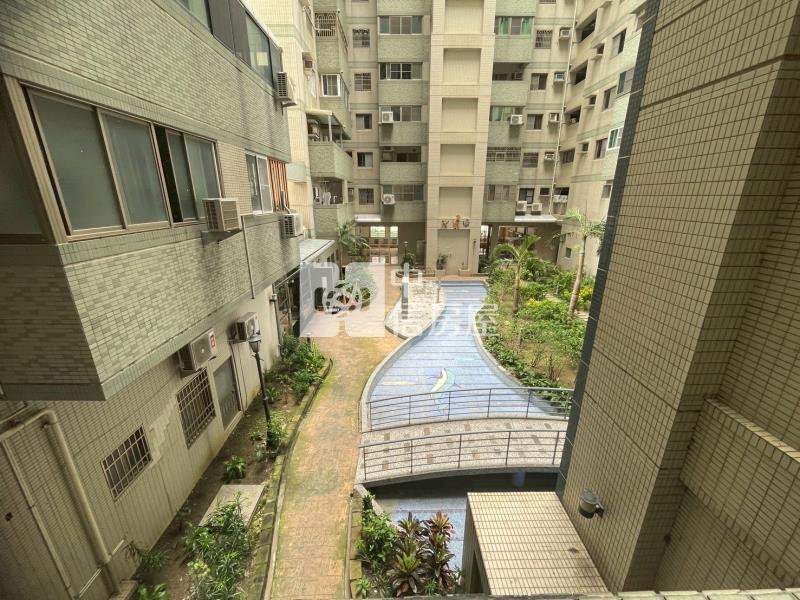 安平長谷畫車位金樓店房屋室內格局與周邊環境