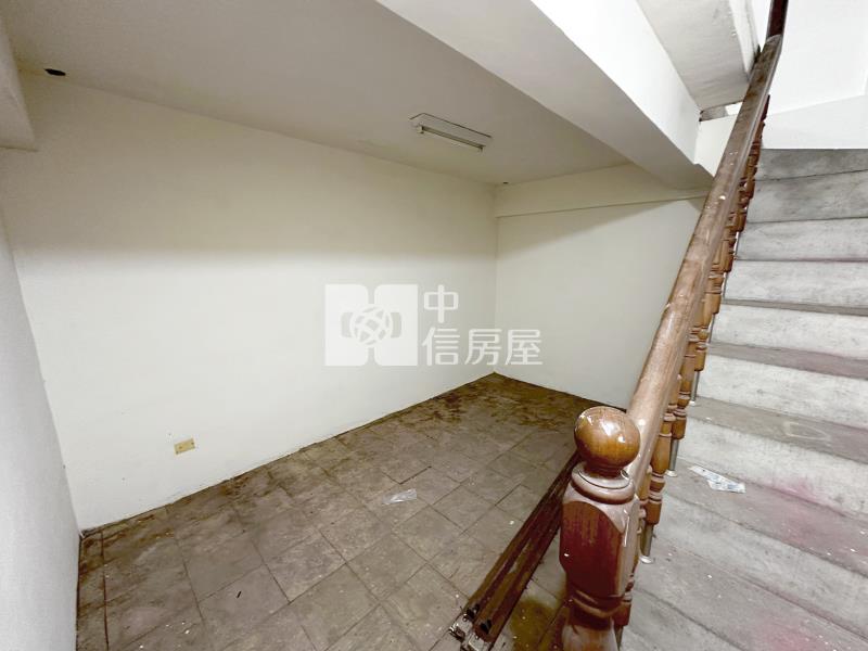 太平振福早市金透店房屋室內格局與周邊環境