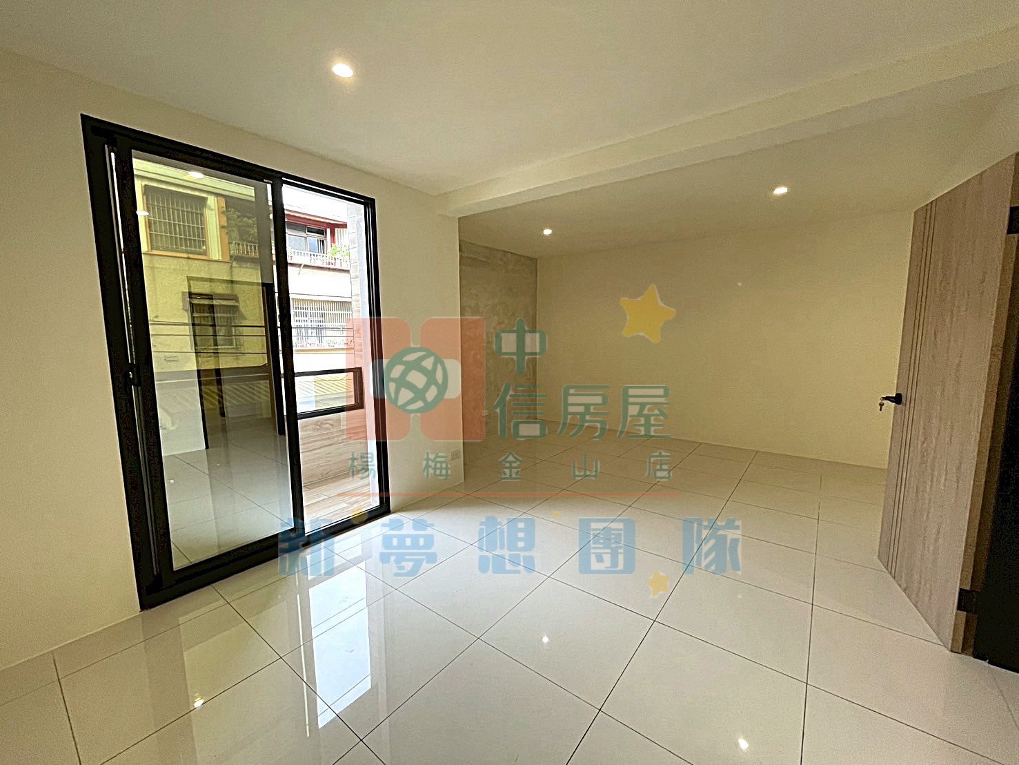 【新夢想】龍潭逸園全新雙車位透天房屋室內格局與周邊環境