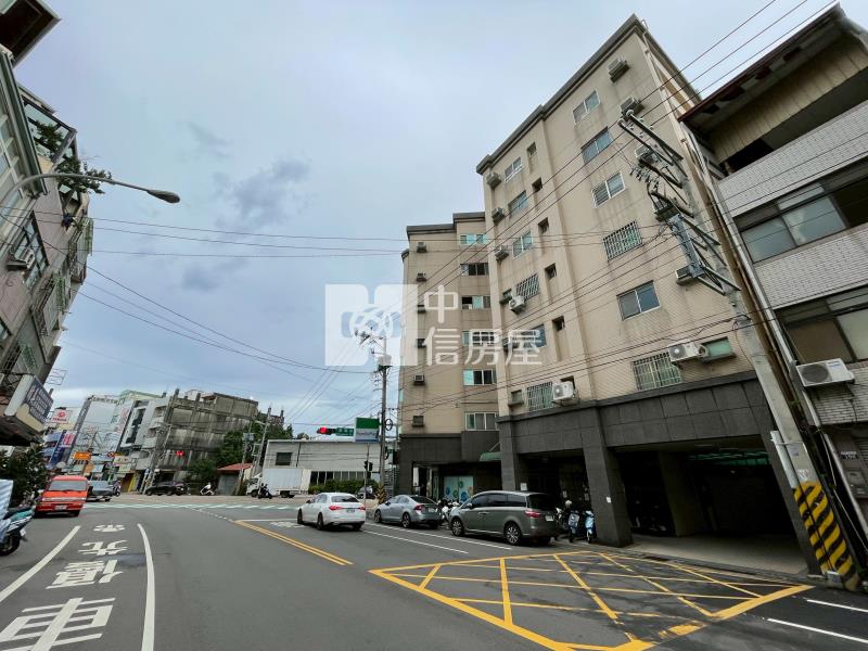 豐南國中三立新天地2房車位房屋室內格局與周邊環境