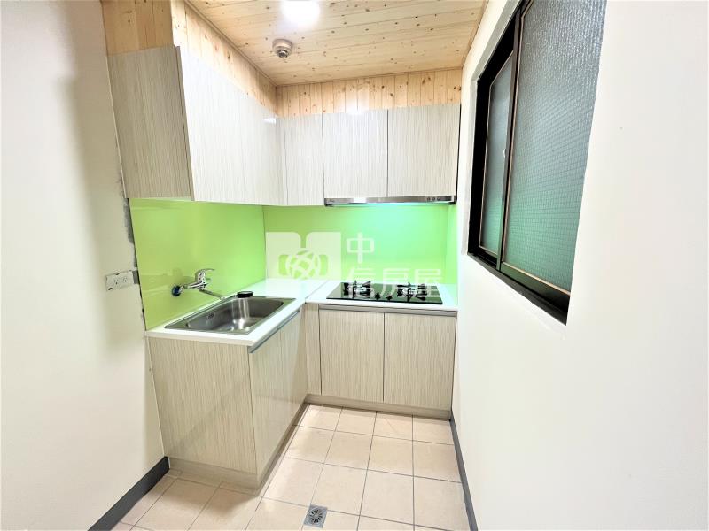 崇德商圈華廈1樓加車位房屋室內格局與周邊環境