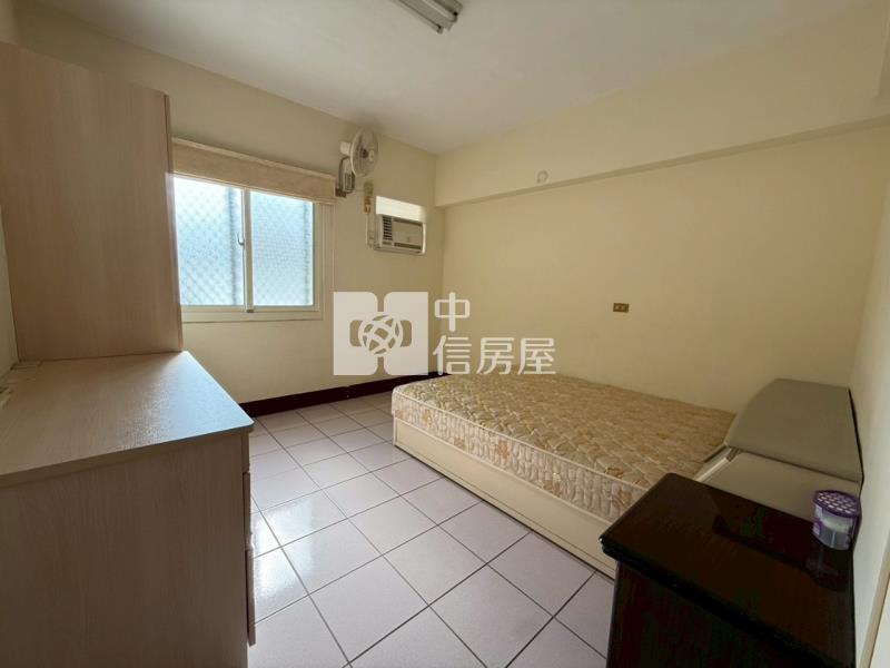 員林市中心大同學區大坪數松柏雙子星華廈房屋室內格局與周邊環境