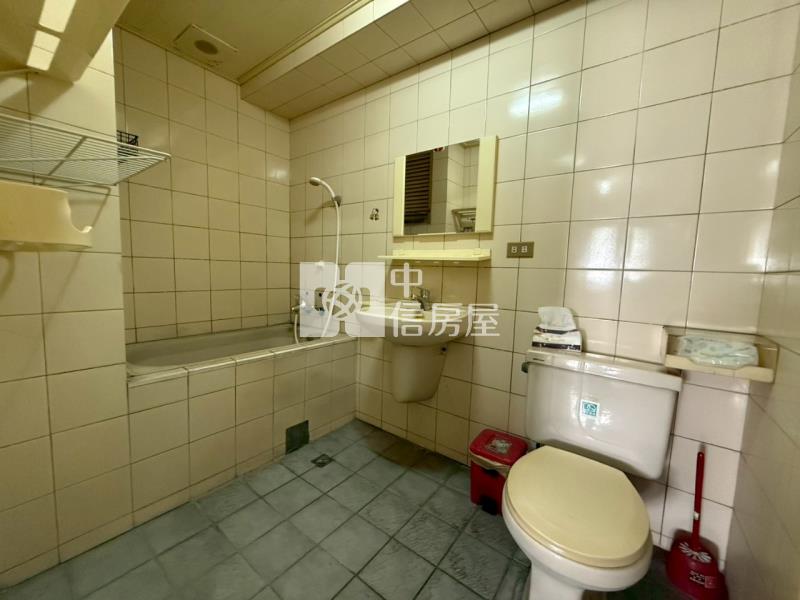 員林市中心大同學區大坪數松柏雙子星華廈房屋室內格局與周邊環境