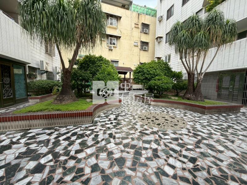 員林市中心大同學區大坪數松柏雙子星華廈房屋室內格局與周邊環境