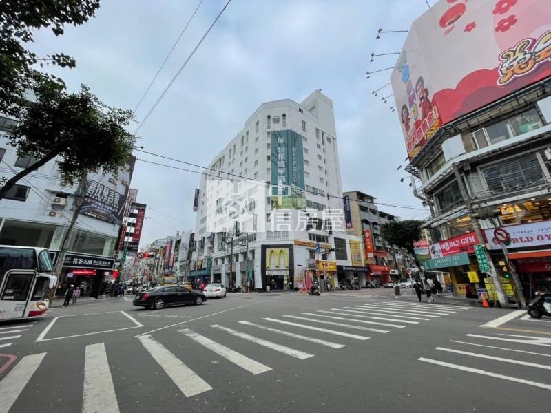 逢甲12期整棟17間角間店套房屋室內格局與周邊環境