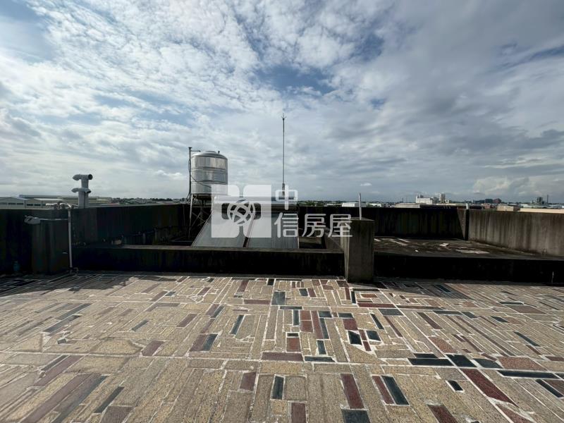 文化路尾合法農舍房屋室內格局與周邊環境