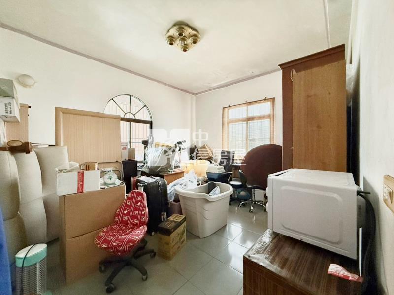 內壢交流道都內合法農舍房屋室內格局與周邊環境