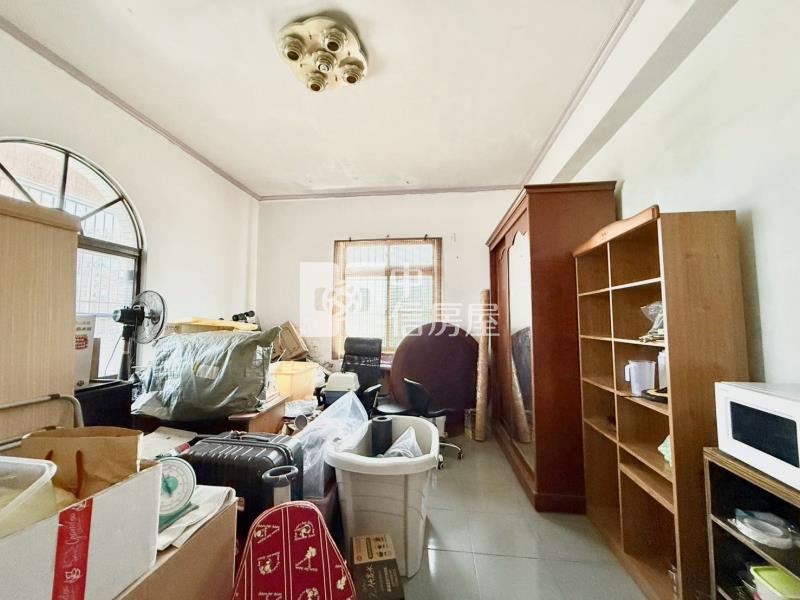 內壢交流道都內合法農舍房屋室內格局與周邊環境