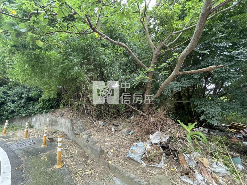 苗栗通宵都計內臨路美地房屋室內格局與周邊環境