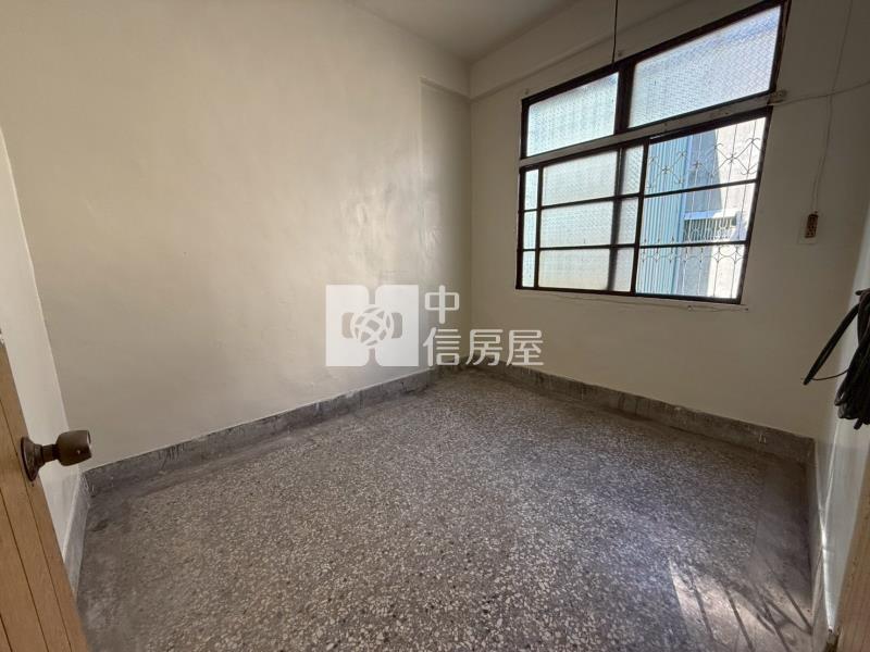 近南區大地坪臨路透天房屋室內格局與周邊環境