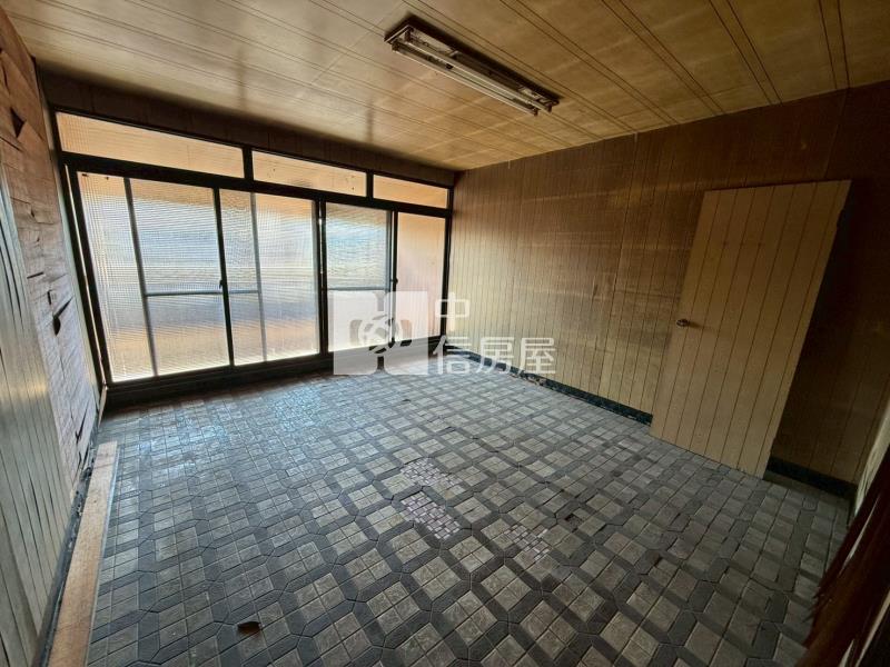 近南區大地坪臨路透天房屋室內格局與周邊環境