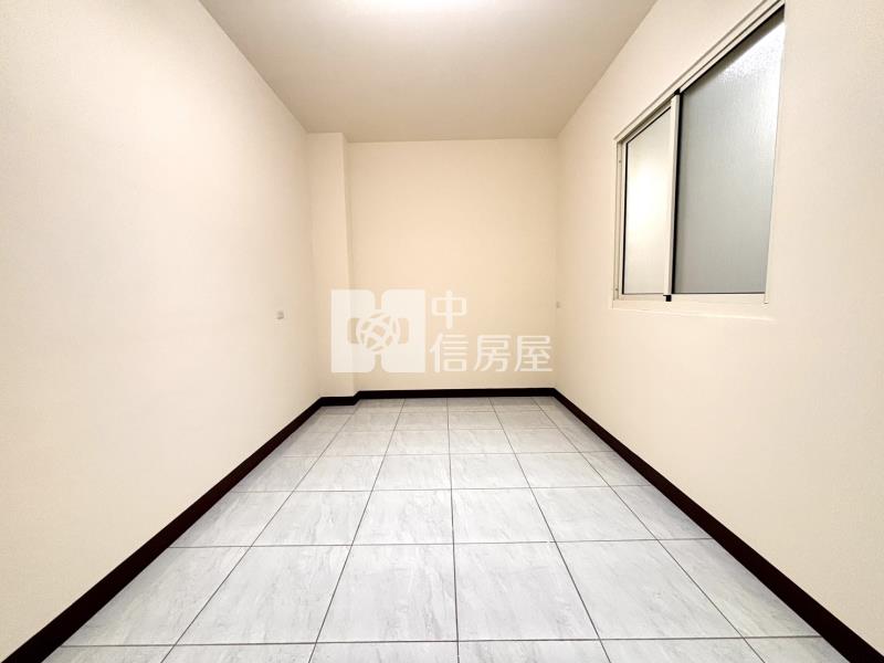 興大附中*8米活路*車庫透天房屋室內格局與周邊環境