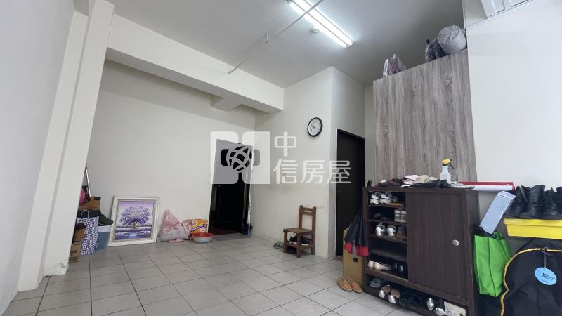 竹東仁愛棒球場輕屋齡社區別墅房屋室內格局與周邊環境